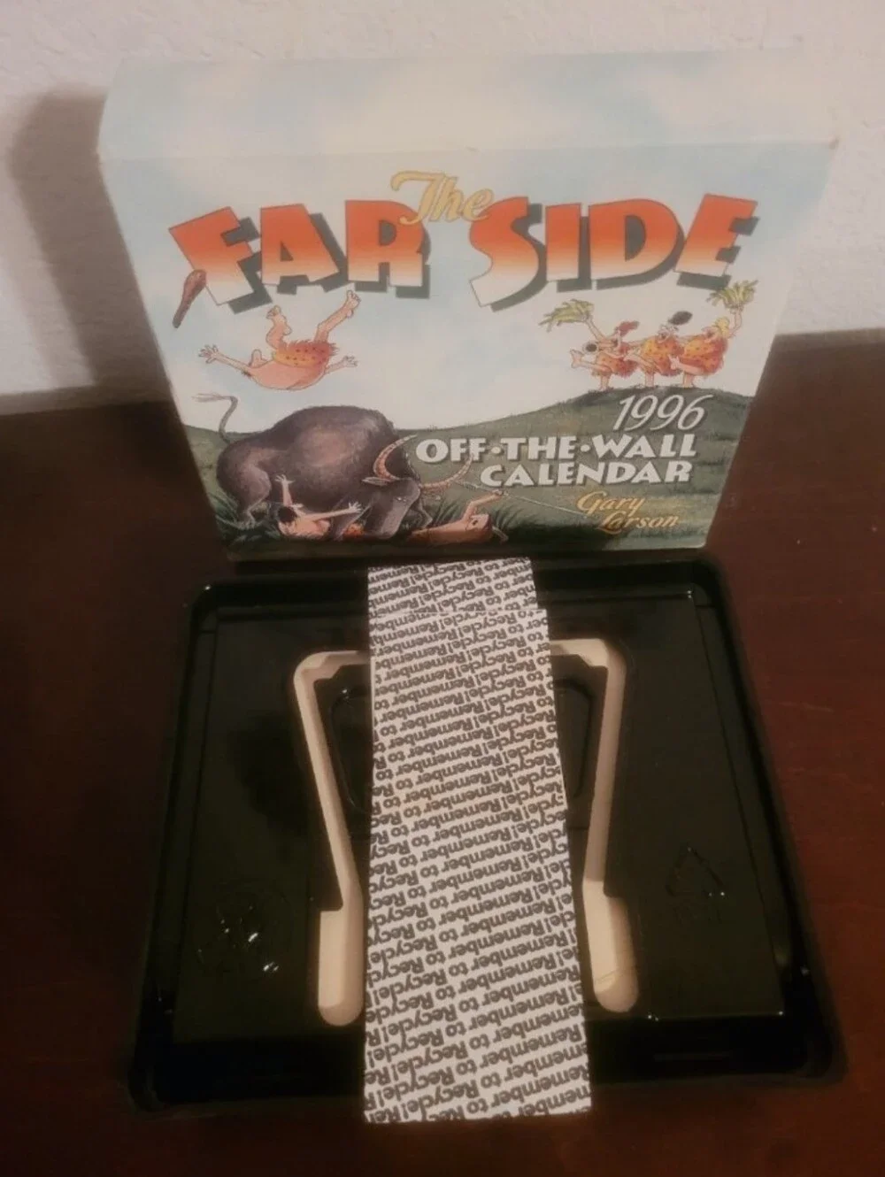 Unused 1996 The Far Side Off the Wall Desk Calendar by Gary Larson